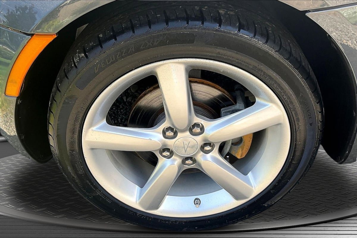 Used 2009 Pontiac Solstice Convertible w/ Preferred Package RWD image 30