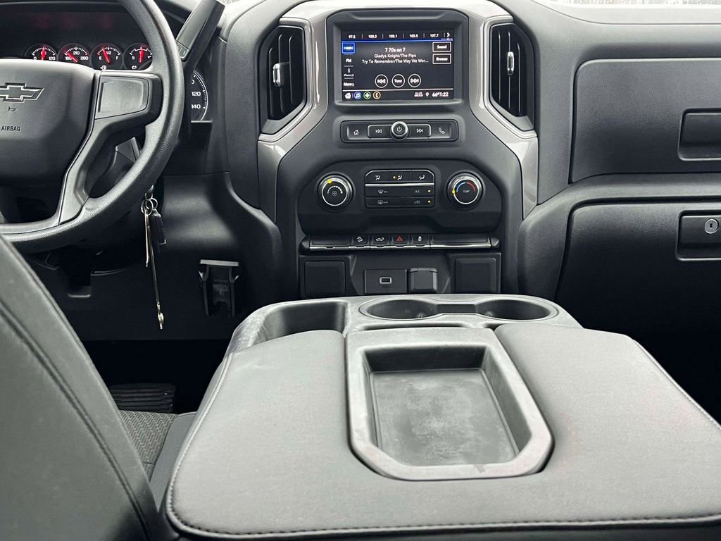 Used 2020 Chevrolet Silverado 1500 Custom Trail Boss w/ Custom Convenience Package image 3