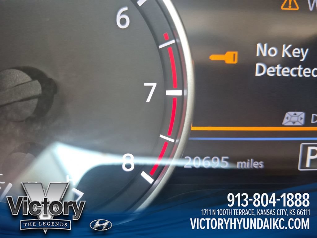 Used 2025 Nissan Sentra SV w/ SV Premium Package FWD image 18
