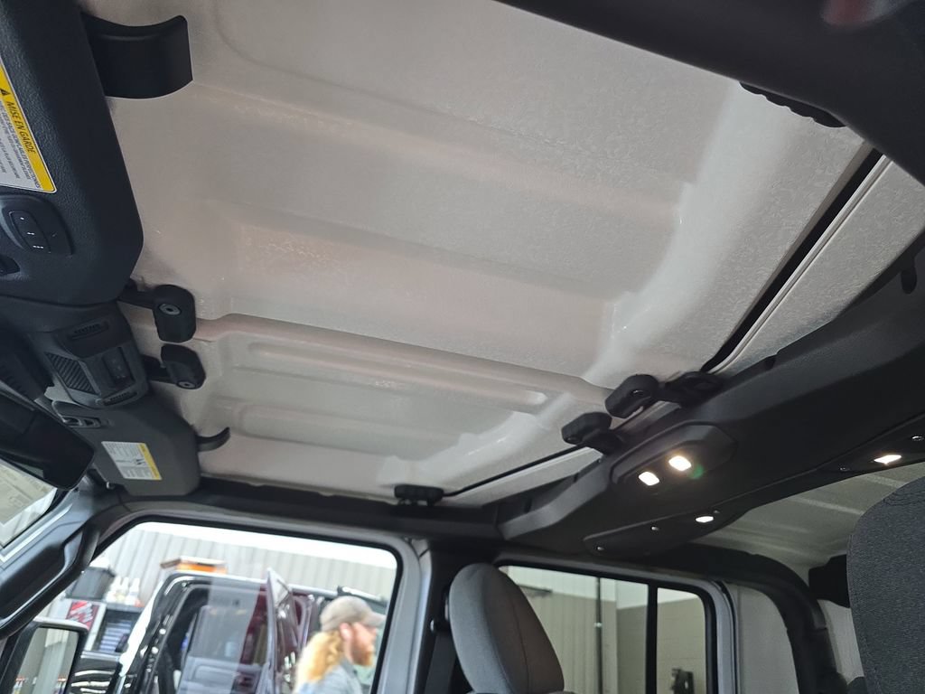 New 2026 Jeep Gladiator Sport AWD/4WD image 30