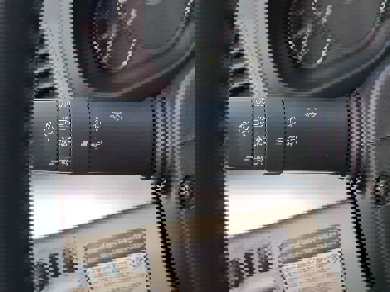 Used 2011 Subaru Outback 2.5i Premium image 25