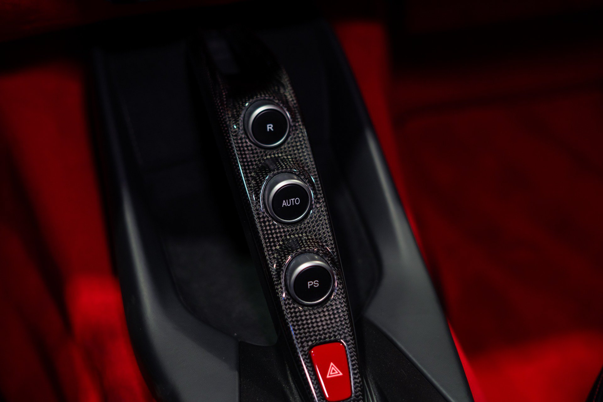 Used 2019 Ferrari 812 Superfast RWD image 17