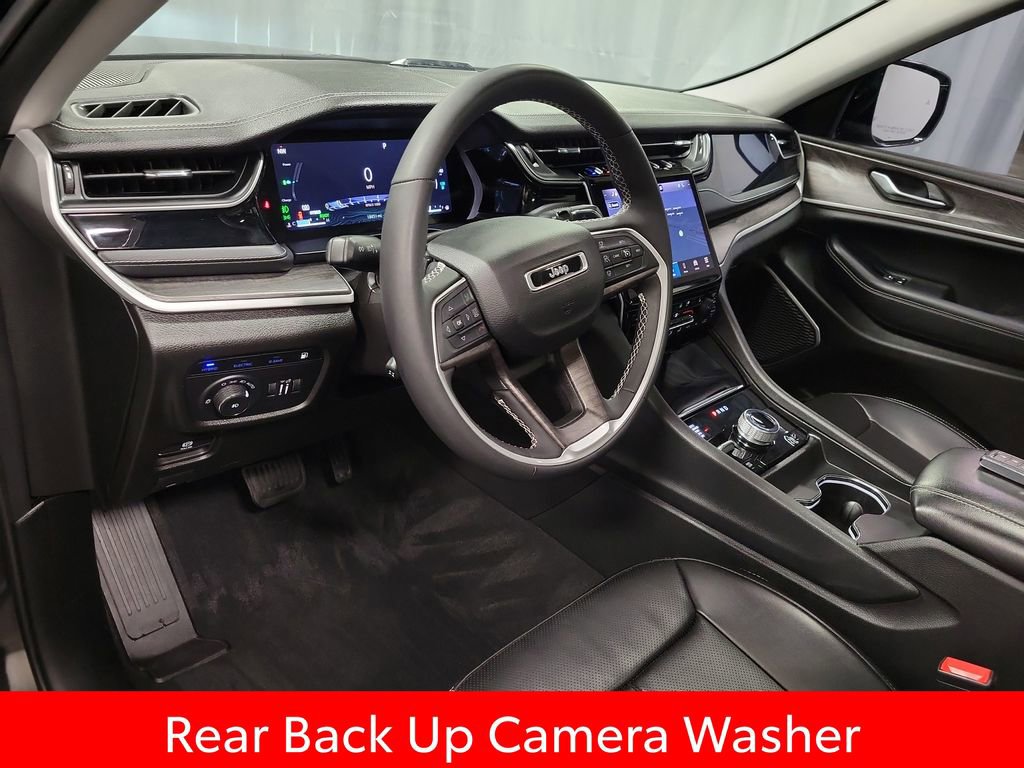 Used 2023 Jeep Grand Cherokee 4WD 4xe w/ Luxury Tech Group II image 13