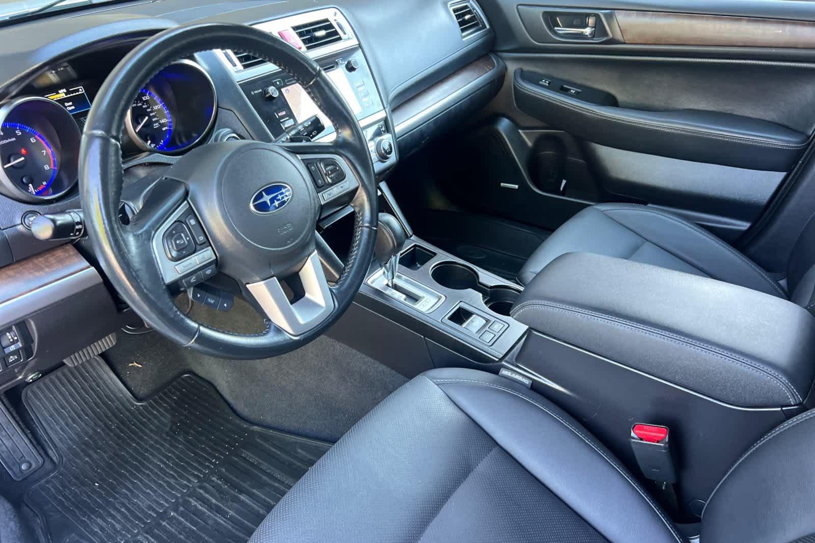 Used 2016 Subaru Outback 2.5i Limited AWD/4WD image 11