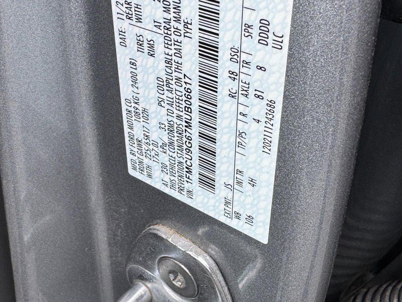 Used 2021 Ford Escape SE w/ Convenience Package image 24