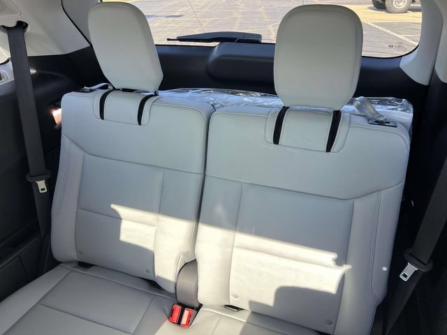 New 2026 Ford Explorer Platinum w/ LUX Leather Package AWD/4WD image 24