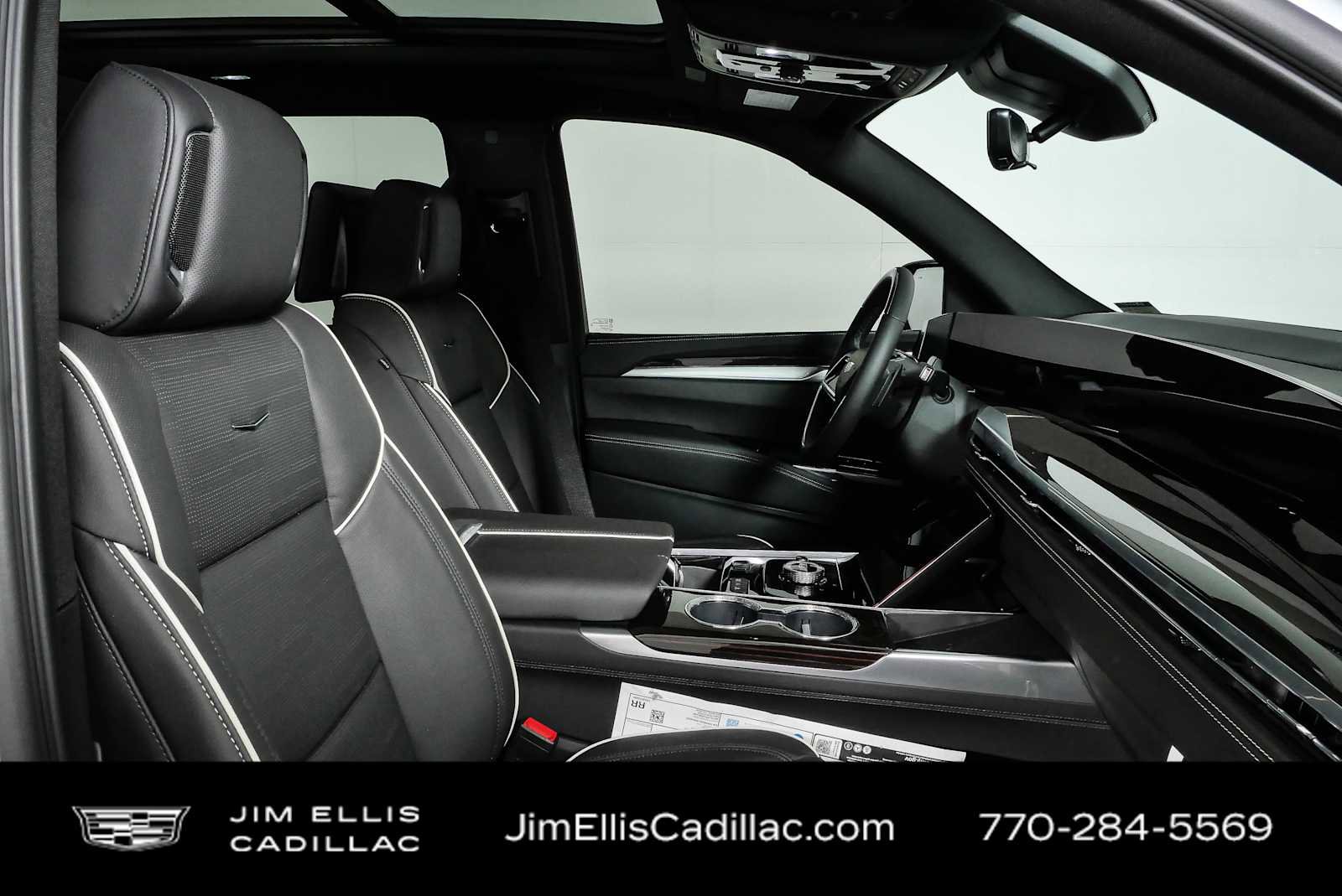 New 2026 Cadillac Escalade ESV Luxury w/ Touring Package AWD/4WD image 25