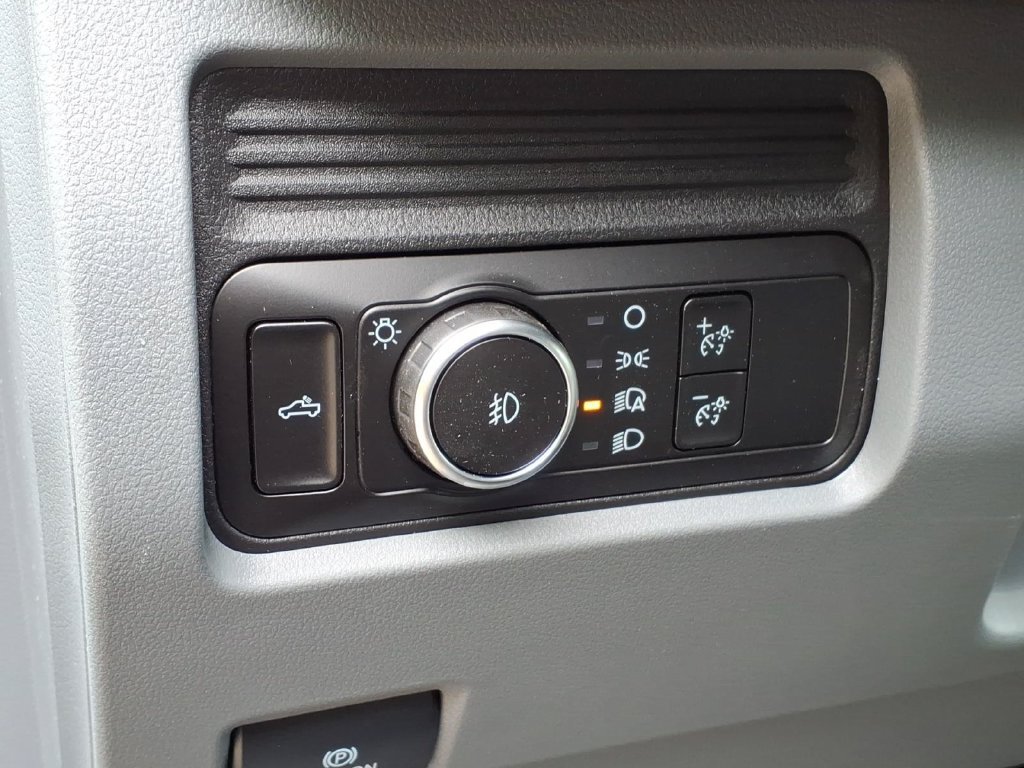 New 2026 Ford F250 XL w/ STX Appearance Package AWD/4WD image 19