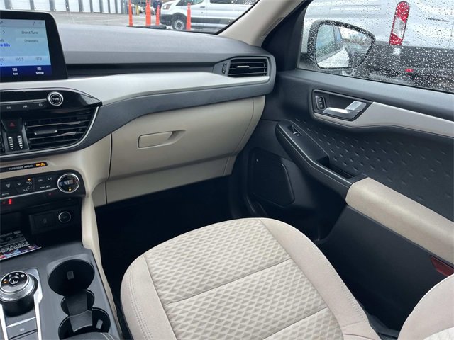 Certified 2020 Ford Escape SE image 14