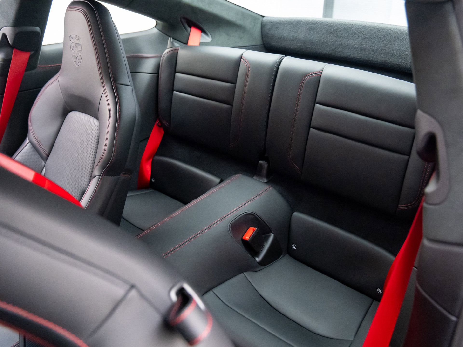 Certified 2025 Porsche 911 Carrera GTS image 19