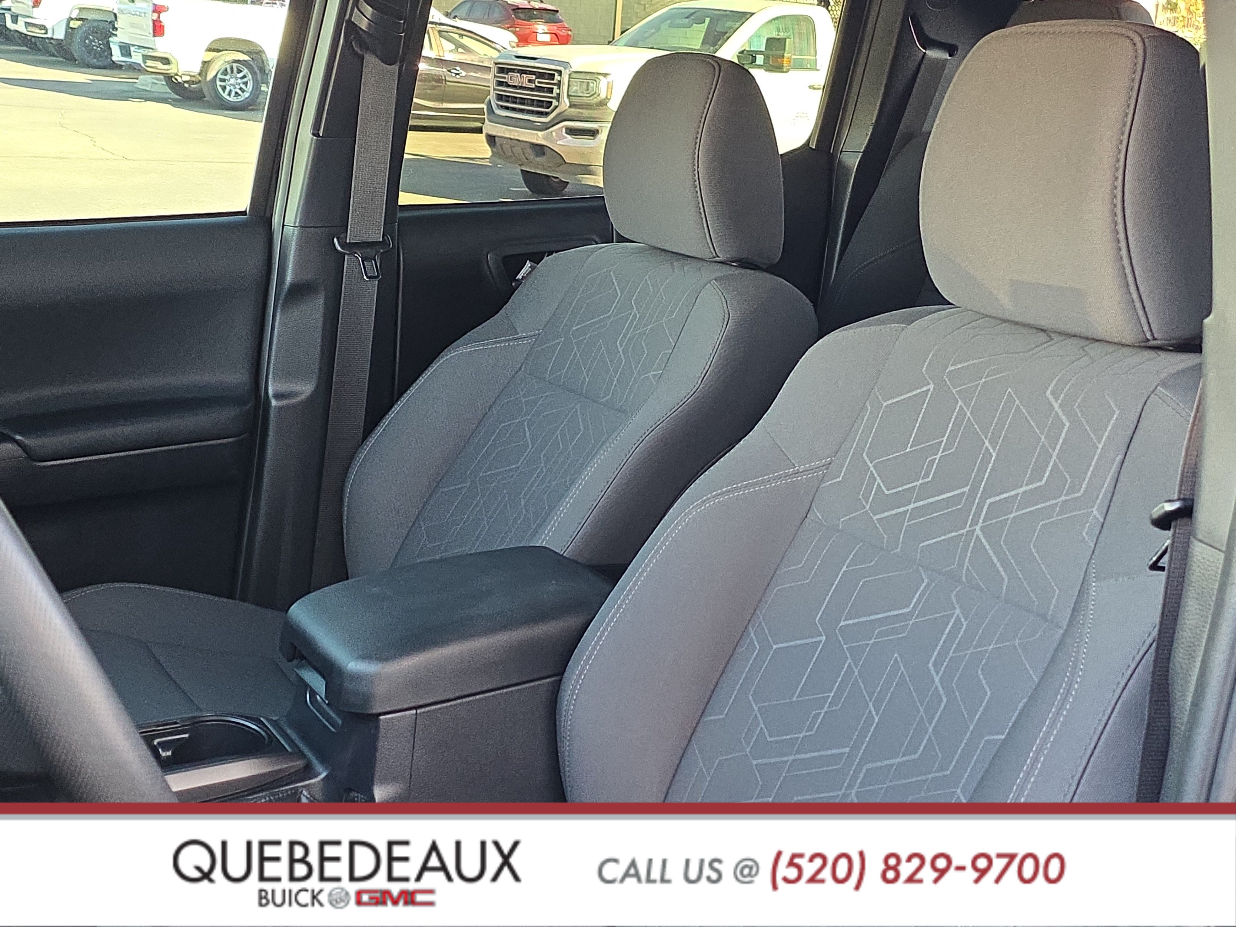 Used 2019 Toyota Tacoma TRD Off-Road AWD/4WD image 12