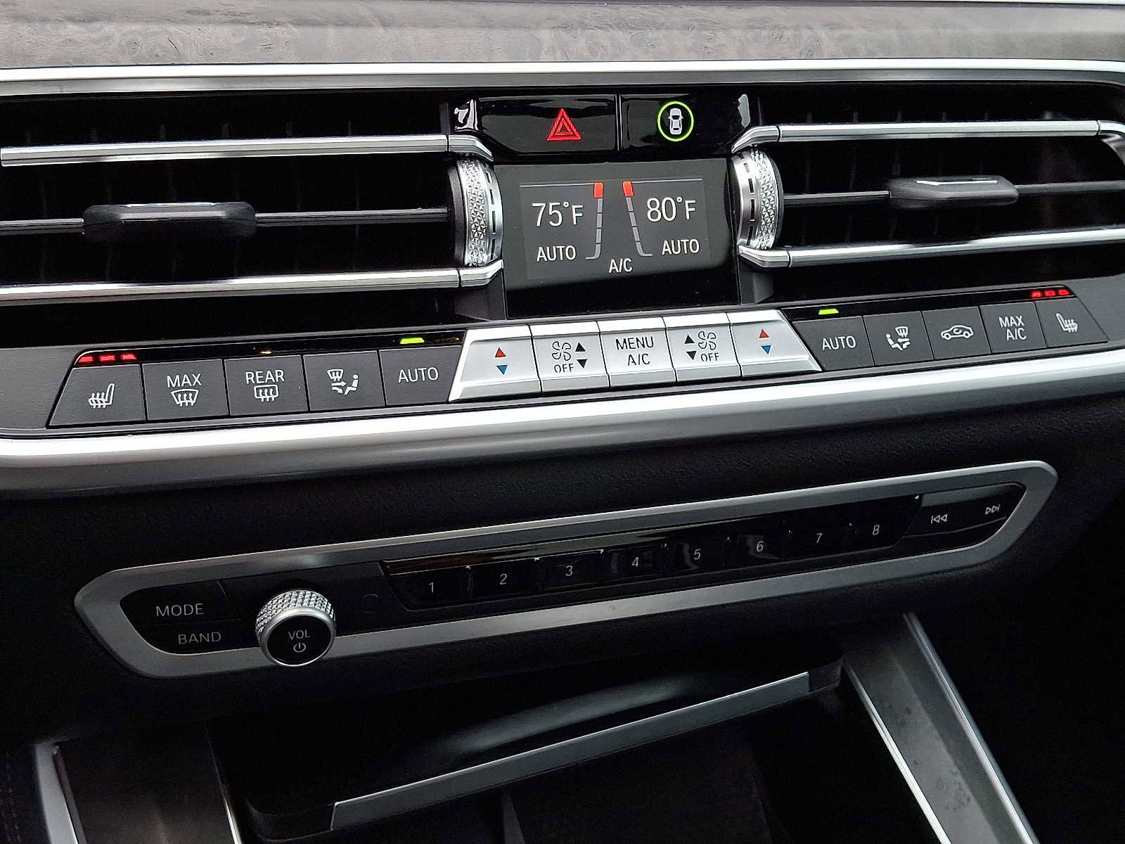 Used 2023 BMW X5 xDrive40i w/ Premium Package image 16