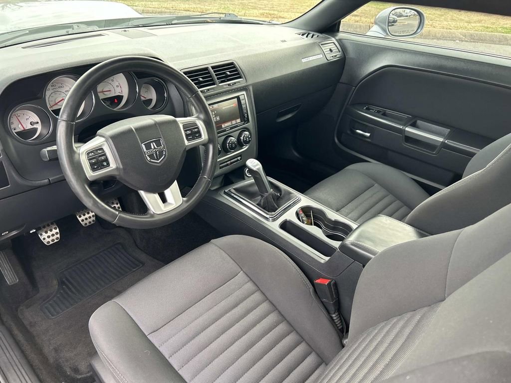 Used 2013 Dodge Challenger R/T image 16