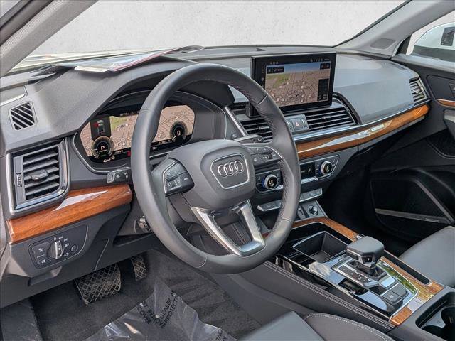 Certified 2024 Audi Q5 e Premium Plus w/ Premium Plus Package AWD/4WD image 10