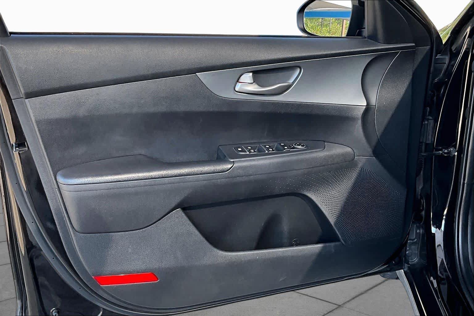 Used 2021 Kia Forte LXS FWD image 20
