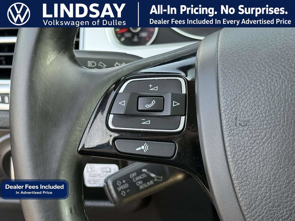 Used 2016 Volkswagen Touareg TDI AWD/4WD image 25