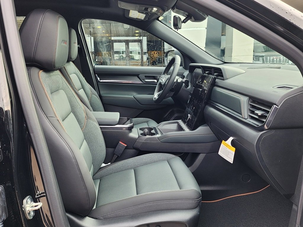 New 2026 GMC Terrain AT4 w/ Convenience Package III image 40
