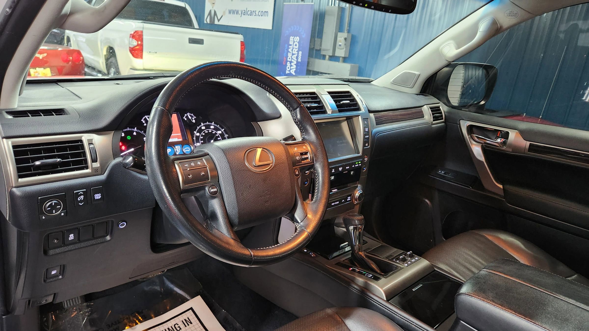 Used 2015 Lexus GX 460 image 10