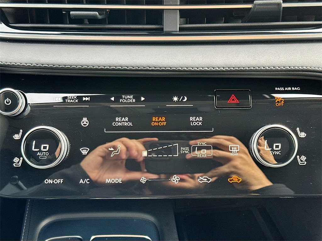 Used 2026 INFINITI QX60 Luxe w/ Cargo Package image 17