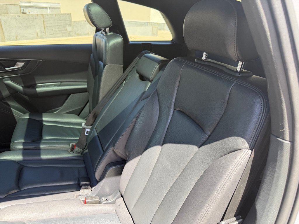 Used 2019 Audi Q7 3.0T Premium w/ Convenience Package AWD/4WD image 19
