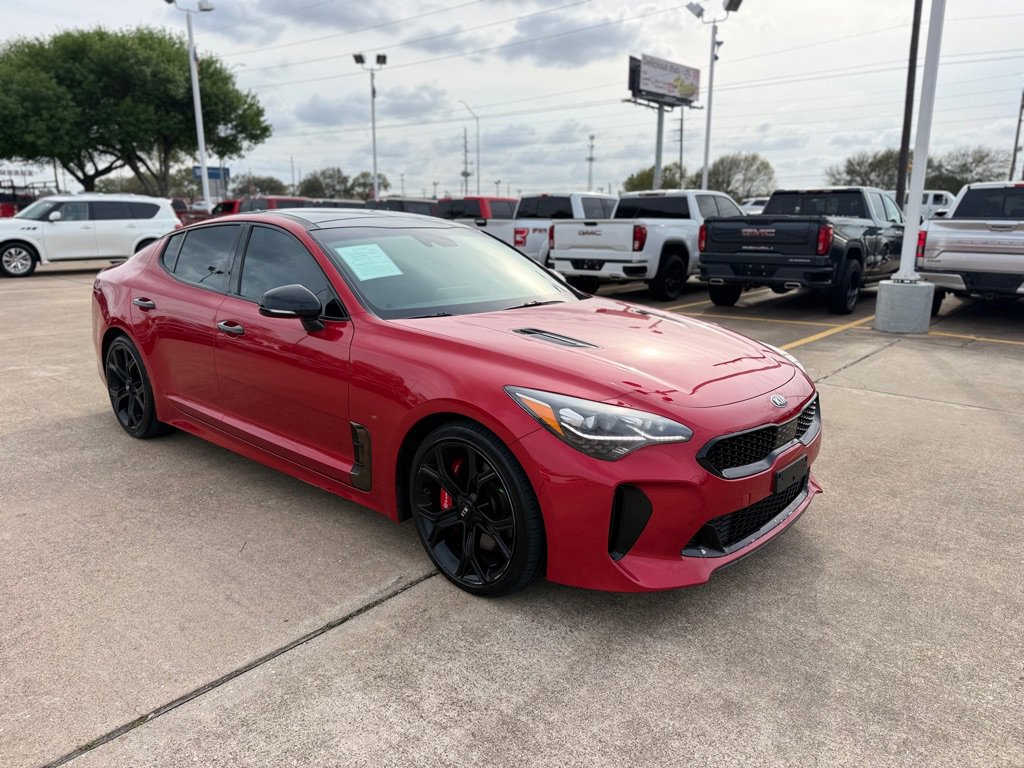 Used 2018 Kia Stinger GT2 image 2