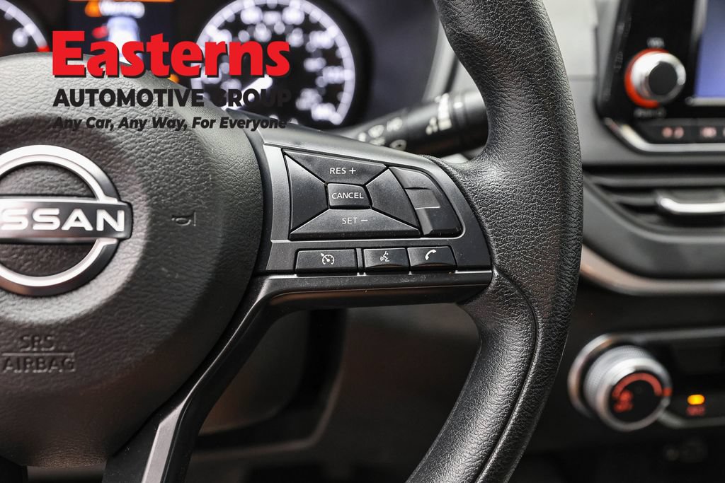 Used 2024 Nissan Altima 2.5 S FWD image 15