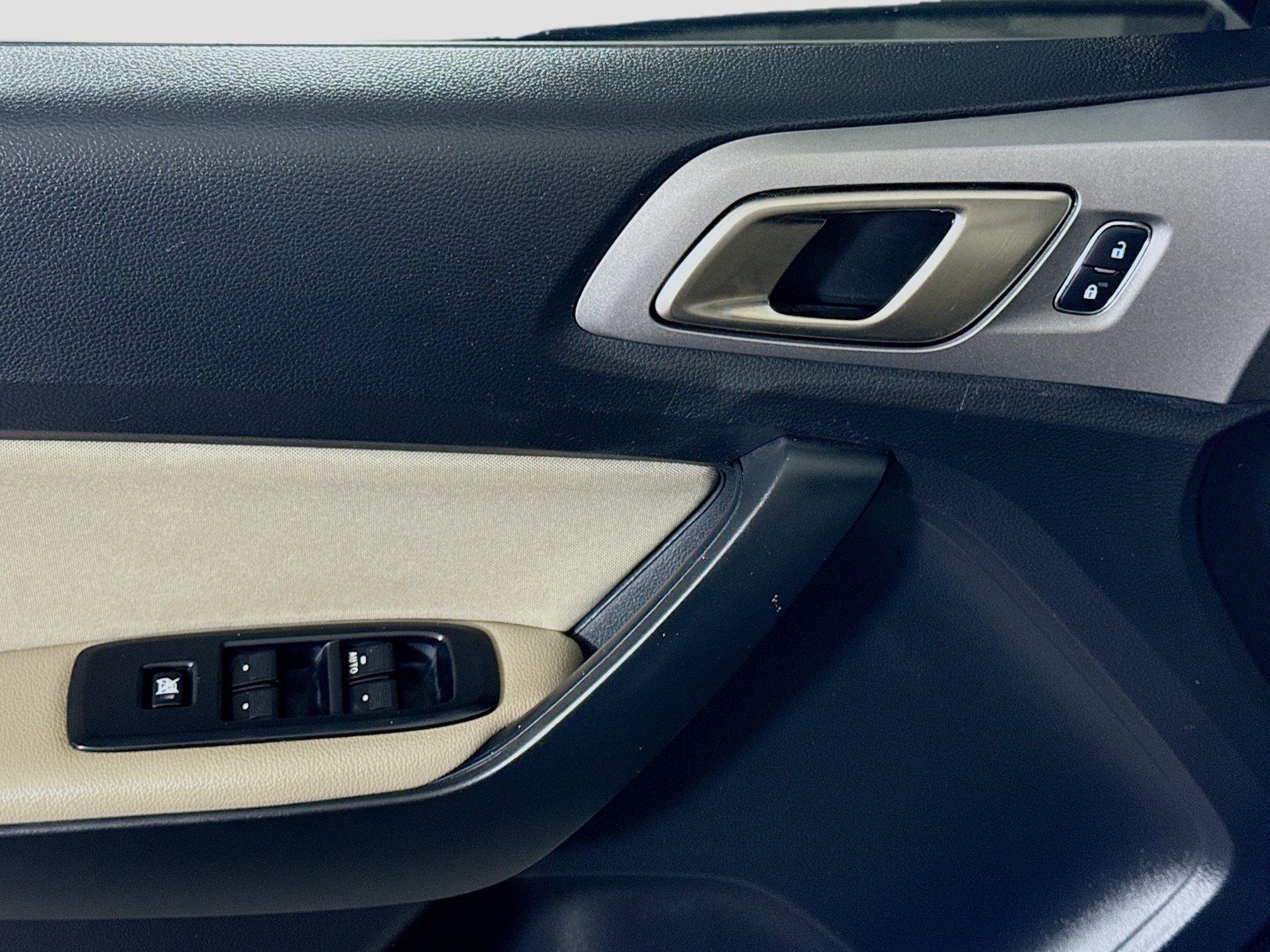 Used 2019 Ford Ranger XLT w/ Equipment Group 301A Mid image 23