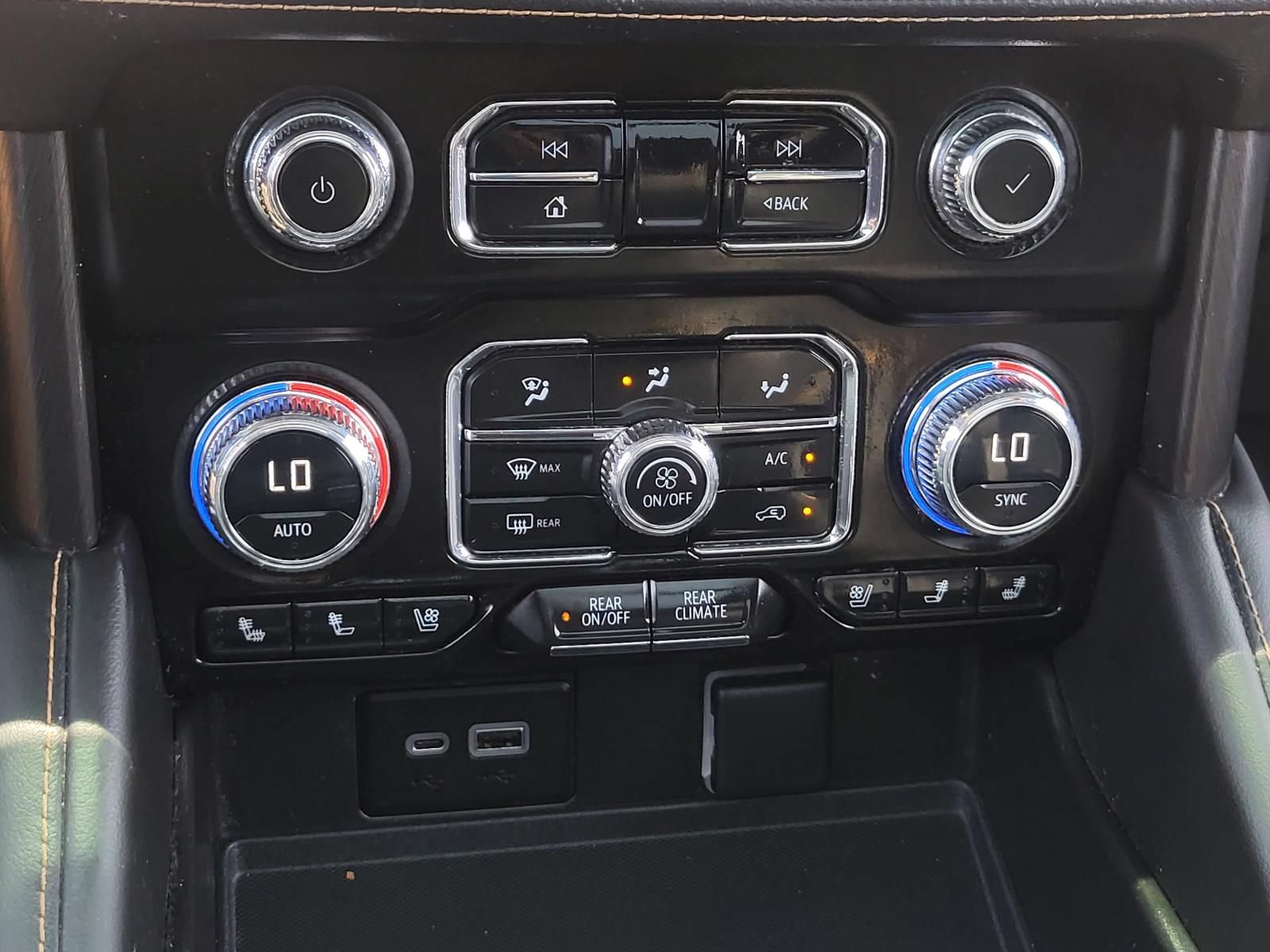 Used 2023 GMC Yukon AT4 w/ AT4 Premium Package AWD/4WD image 27