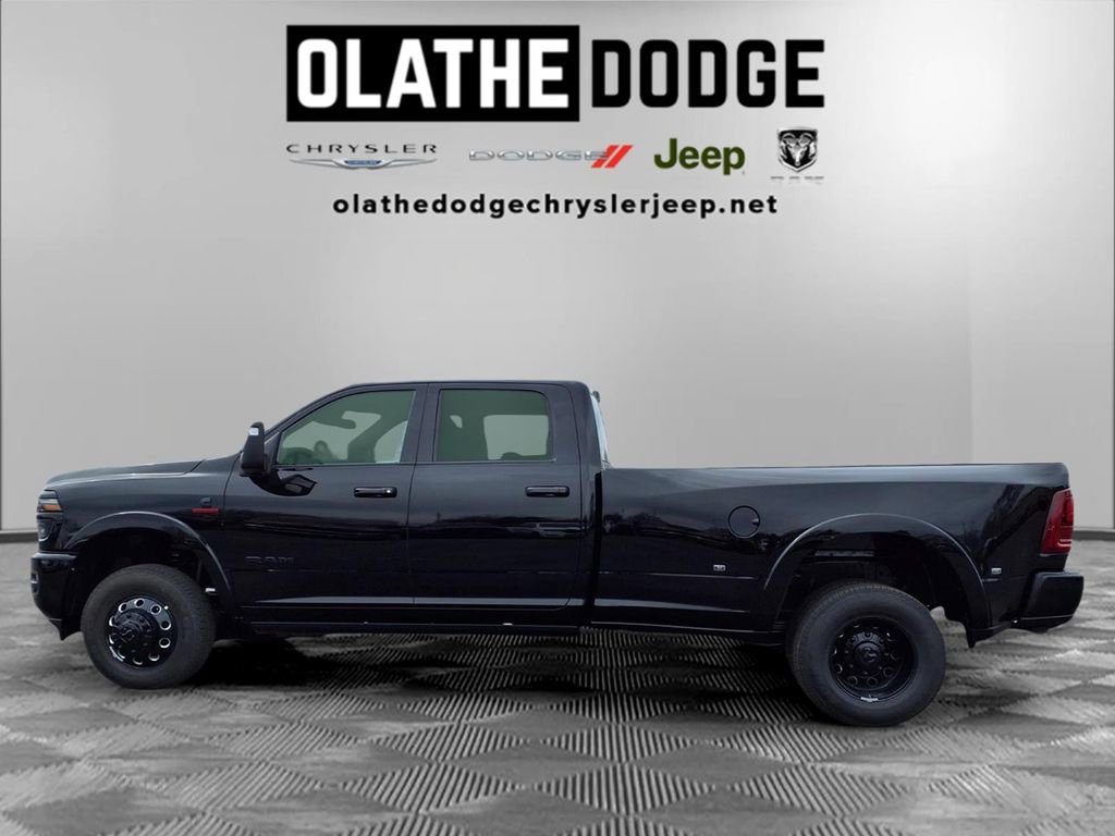 New 2026 RAM 3500 Limited image 22