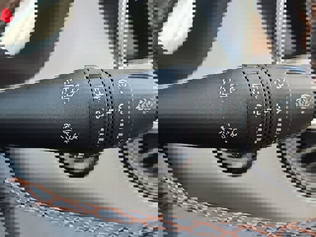 Used 2022 Jeep Compass Limited image 26