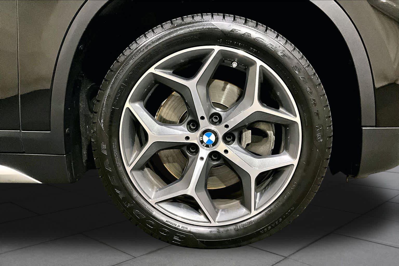 Used 2019 BMW X1 xDrive28i w/ Convenience Package AWD/4WD image 10