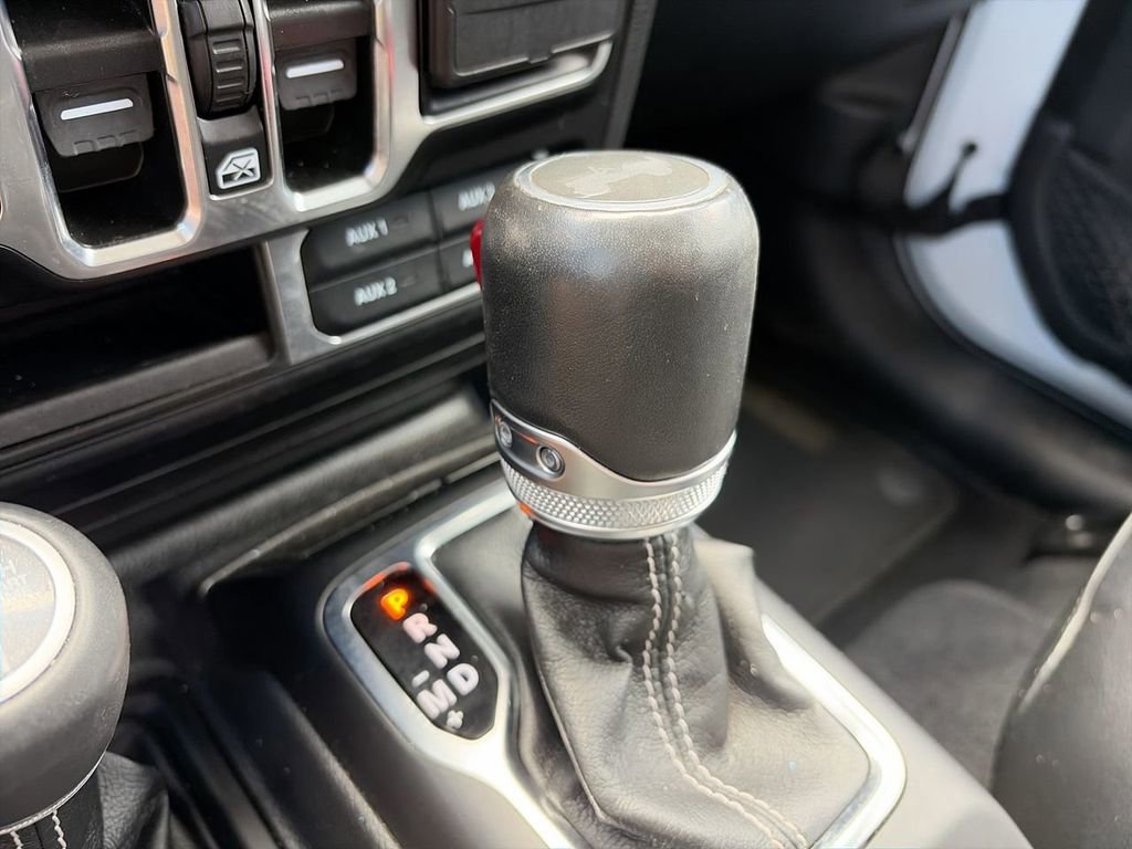 Used 2023 Jeep Wrangler Unlimited Sahara AWD/4WD image 22