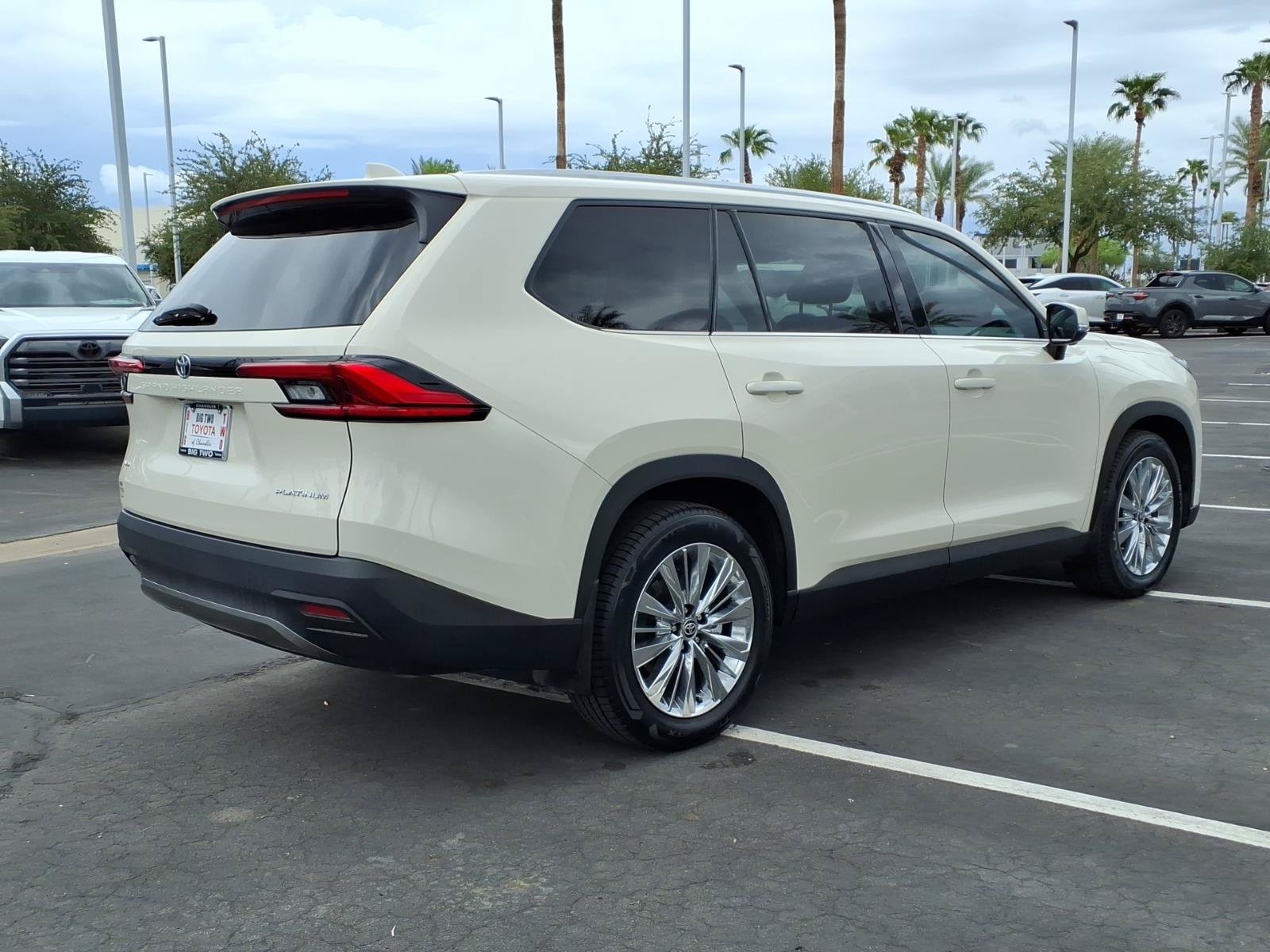Certified 2024 Toyota Grand Highlander AWD image 4