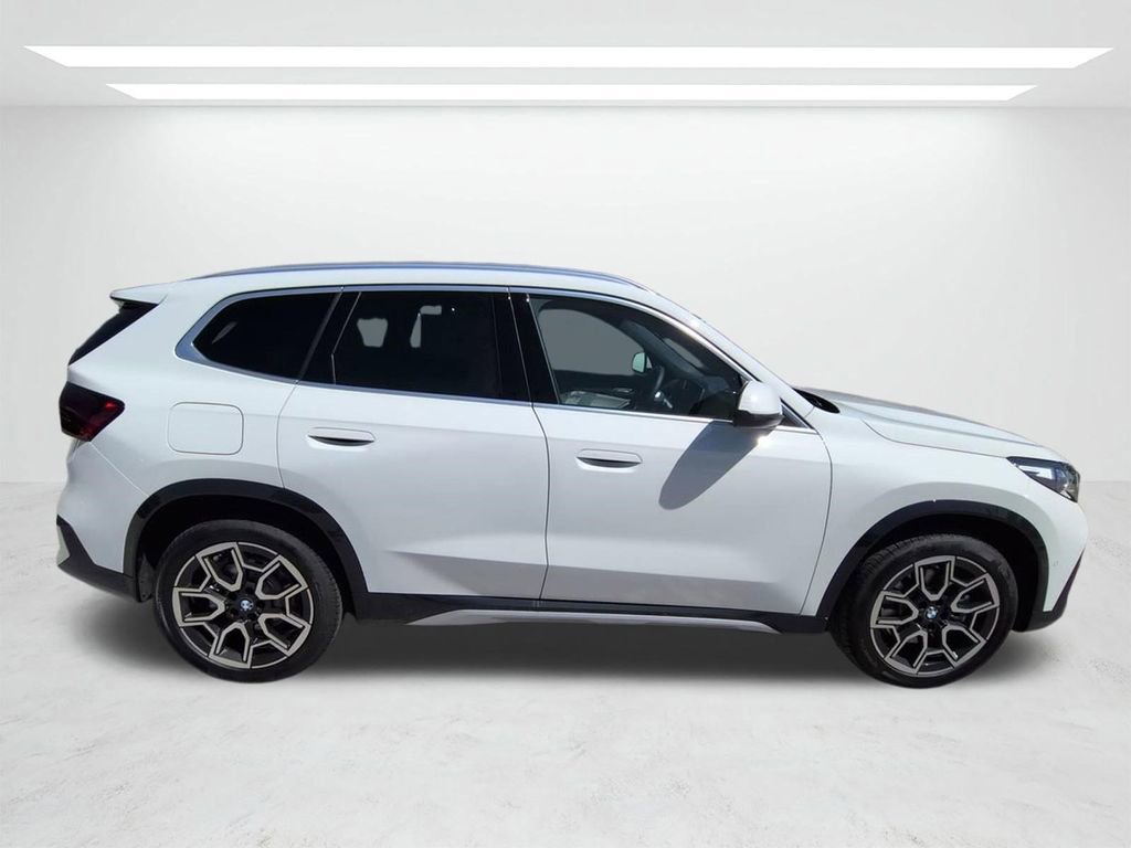 New 2026 BMW X1 xDrive28i w/ Convenience Package AWD/4WD image 3