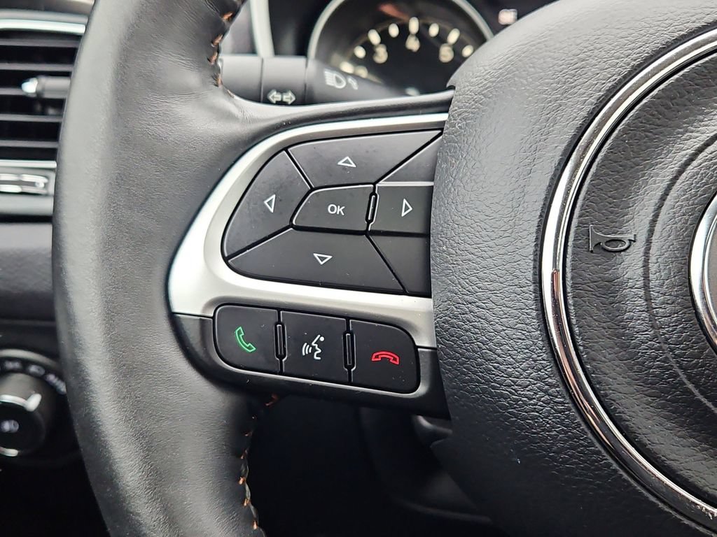 Used 2017 Jeep Compass Limited w/ Navigation Group AWD/4WD image 27
