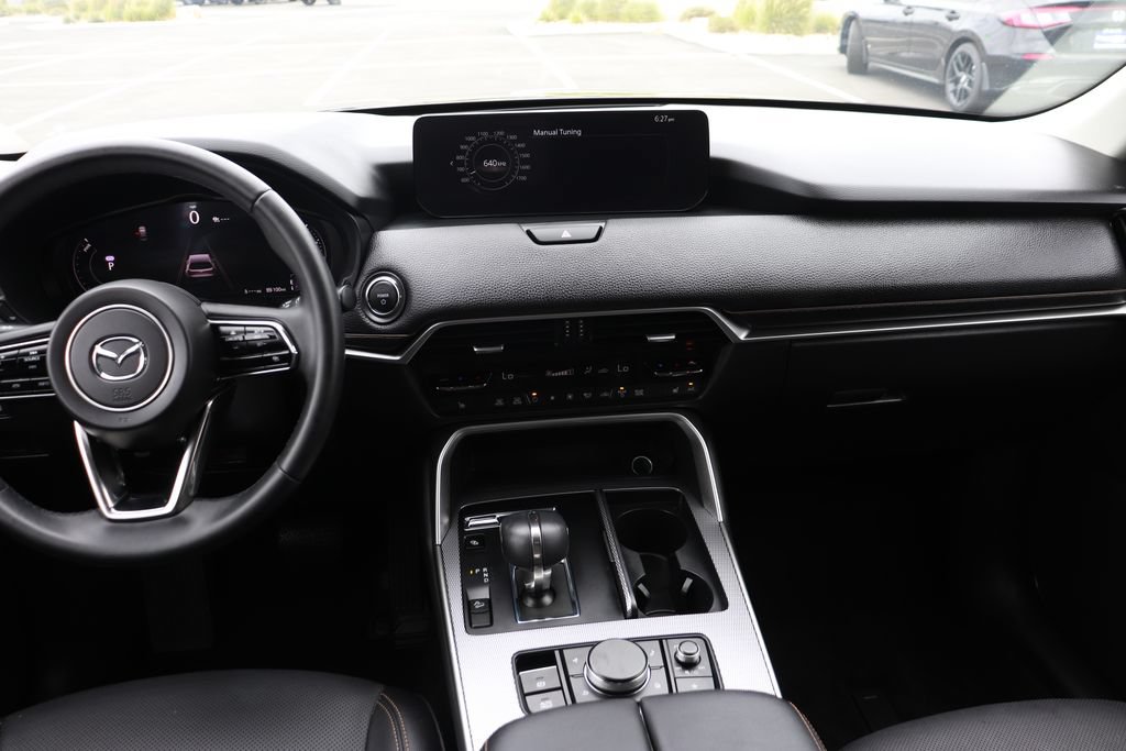 Used 2024 MAZDA CX-90 Plug-In Hybrid w/ Preferred AWD/4WD image 16
