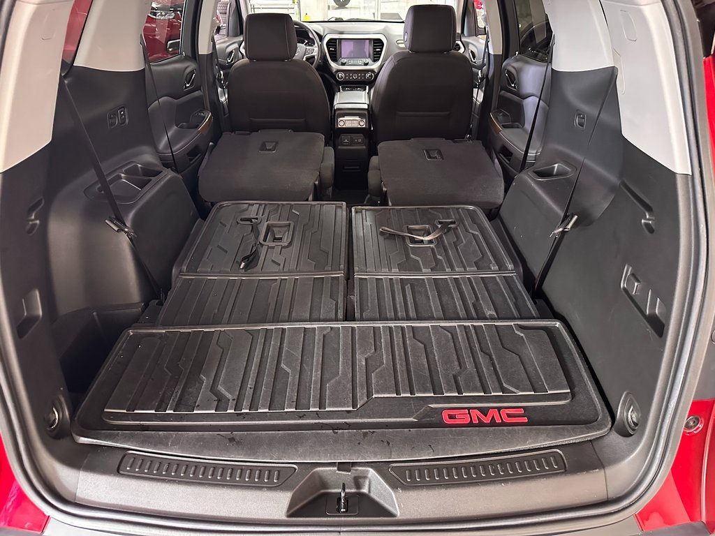 Used 2023 GMC Acadia SLE w/ Driver Convenience Package image 43