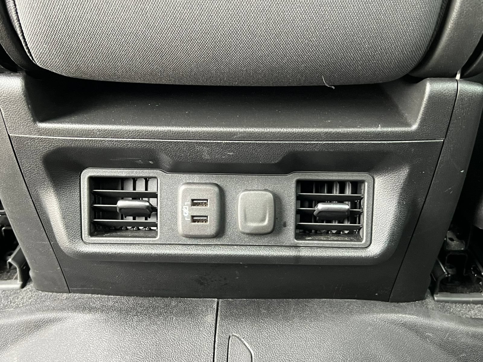 Used 2022 Chevrolet Silverado 1500 RST AWD/4WD image 37