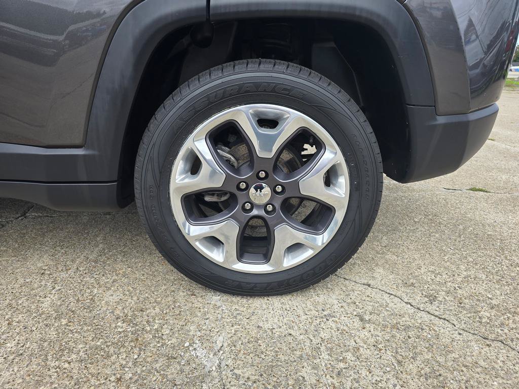 Used 2021 Jeep Compass Limited w/ Elite Interior Group AWD/4WD image 10