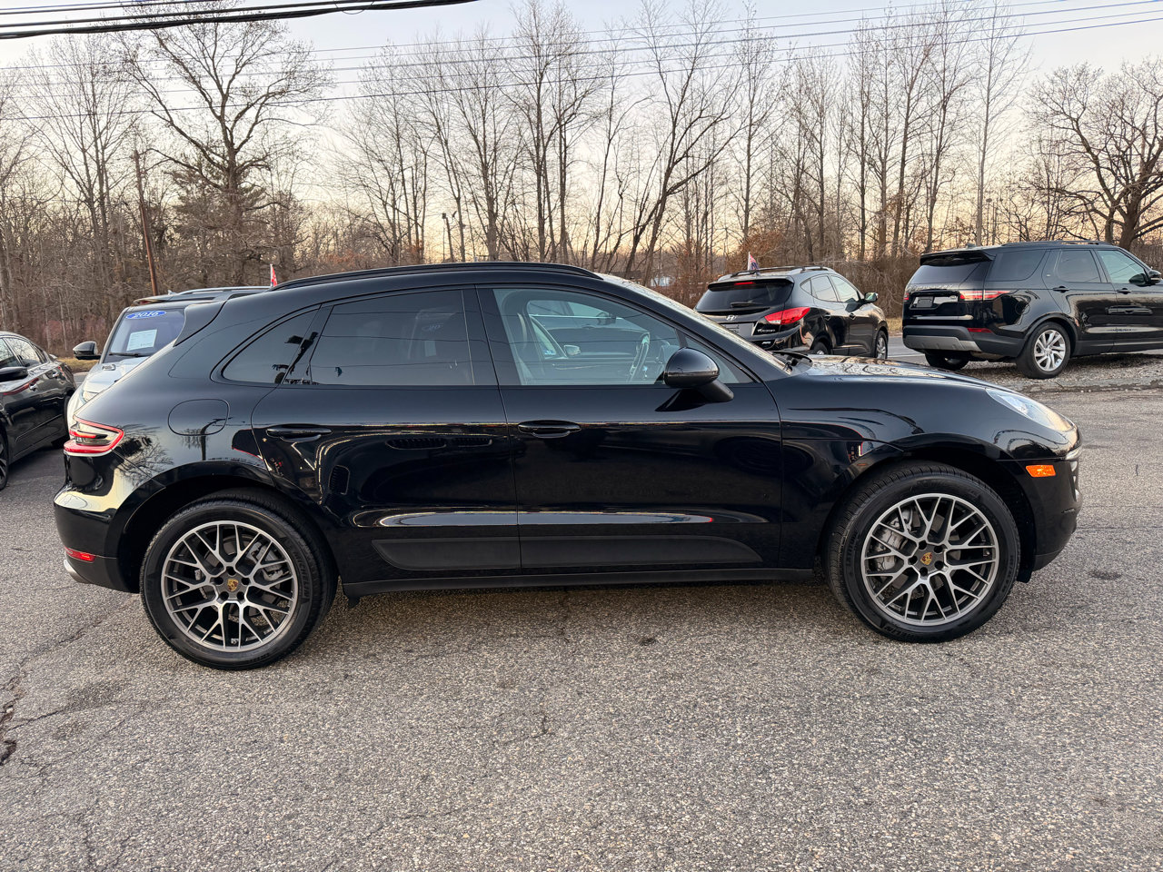Used 2017 Porsche Macan S image 9