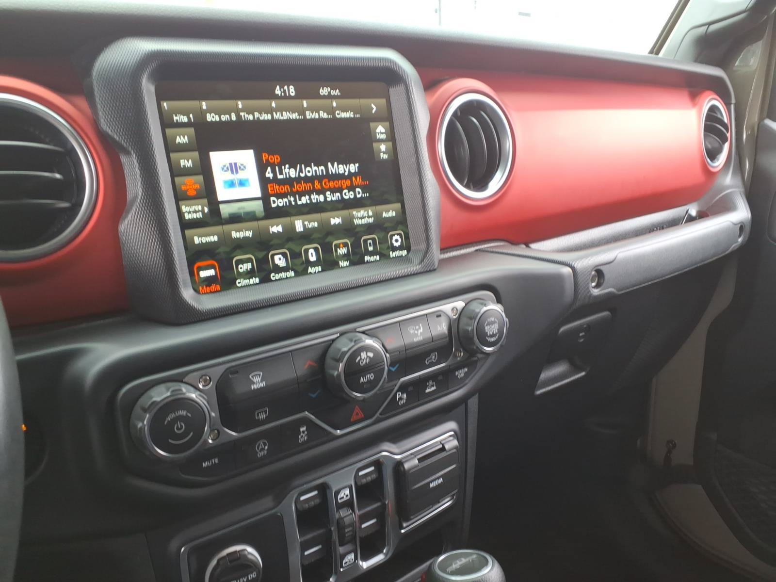 Used 2020 Jeep Gladiator Rubicon AWD/4WD image 36