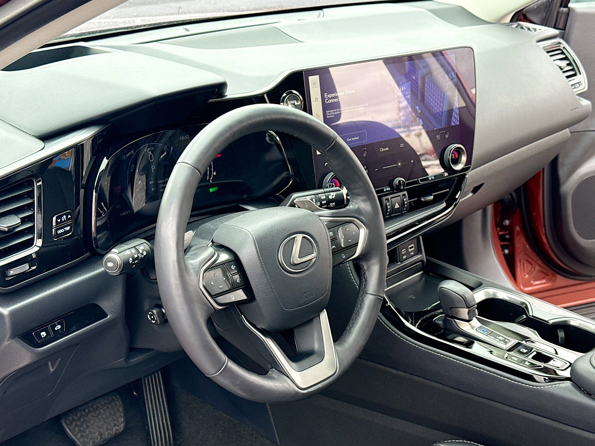 Used 2025 Lexus NX 350h AWD w/ Premium Package image 4