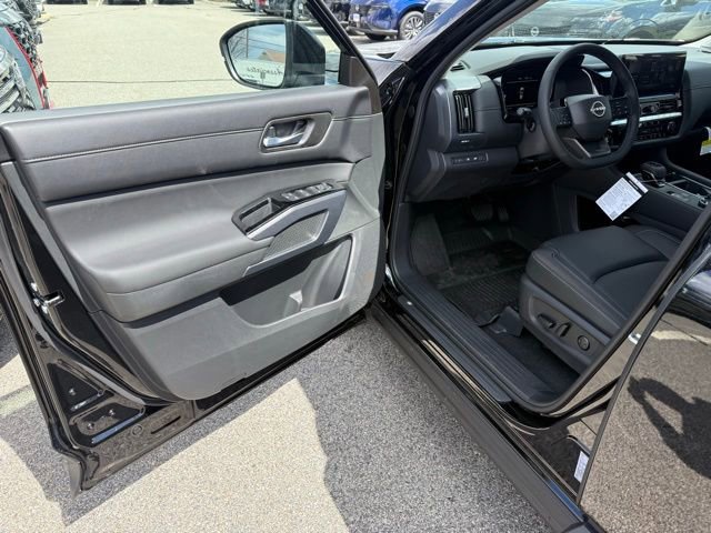 New 2026 Nissan Pathfinder SL image 15