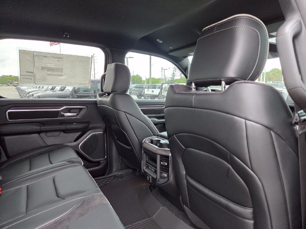 New 2027 RAM 1500 Laramie AWD/4WD image 17