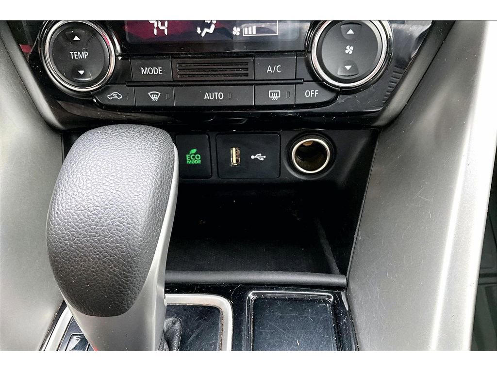 Used 2018 Mitsubishi Eclipse Cross ES FWD image 31