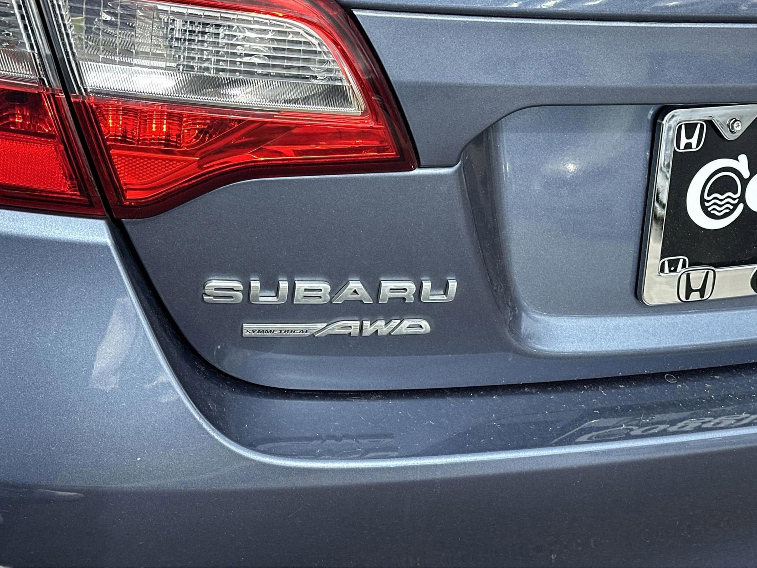 Used 2017 Subaru Legacy 2.5i Premium image 12