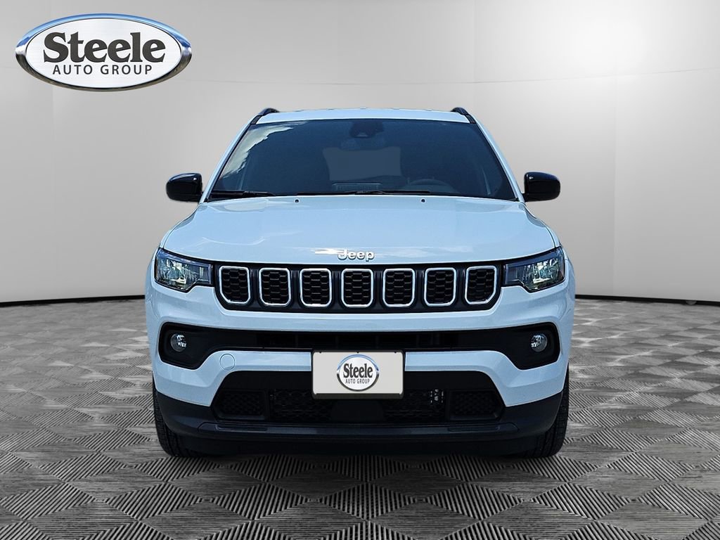 New 2025 Jeep Compass Latitude image 8