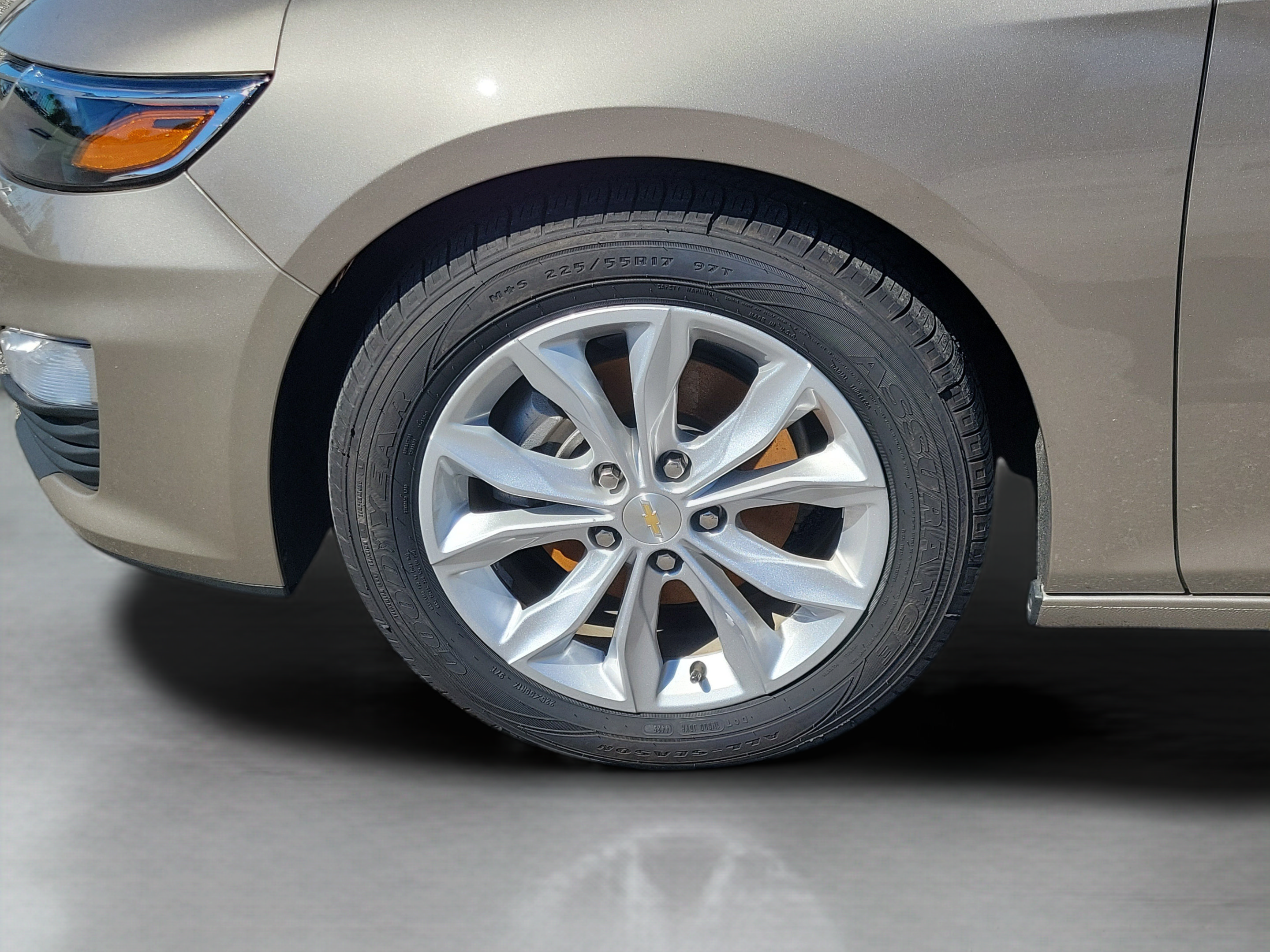 Used 2025 Chevrolet Malibu LT FWD image 32