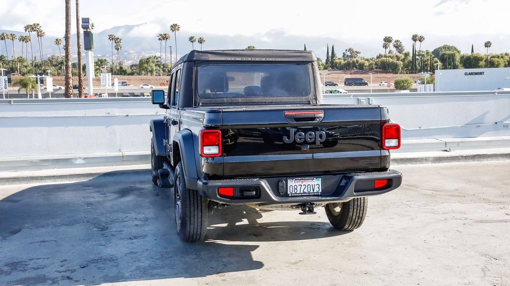 Used 2021 Jeep Gladiator Sport AWD/4WD image 7