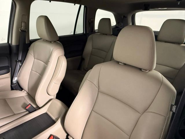 Used 2021 Honda Pilot Touring image 31